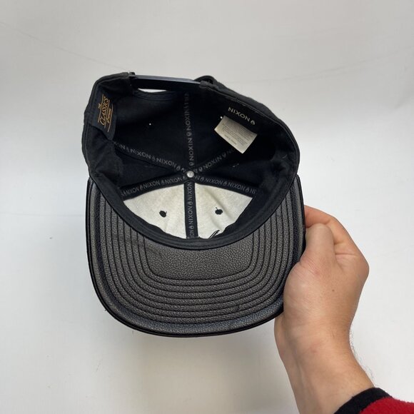 Nixon Embroidery logo Classic Snapback Triple Black Leather front Skate Surf Y2K - Picture 9 of 12